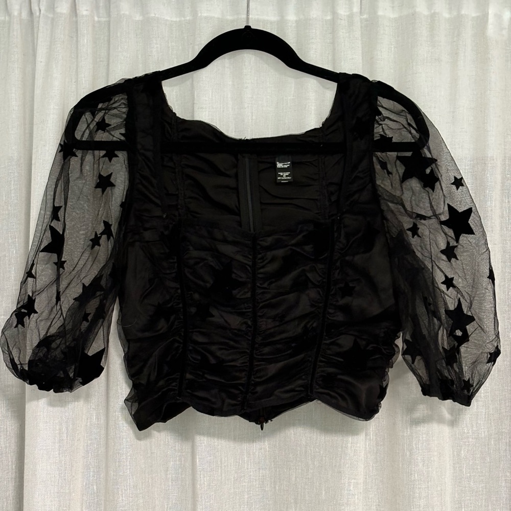 Hours Star and Puff Sleeve Crop Top in Black - Size M